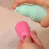 Beppy menstruatiecup wordt gereinigd met milde cleanser voor hygiënische en veilige hergebruik.